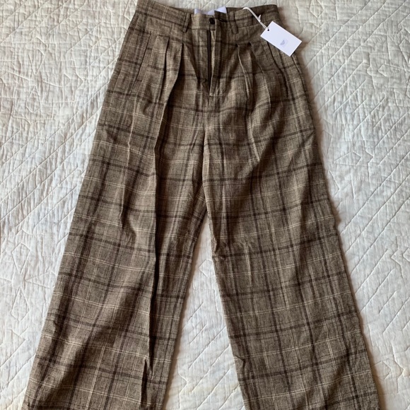 Sold - Picture 6 of 8